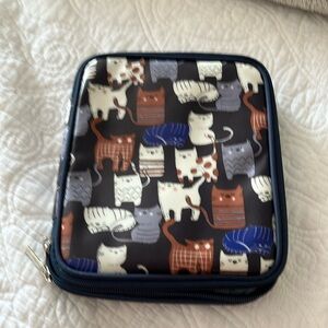 Case for crochet hooks - cat motif